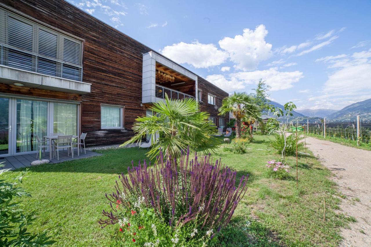 Apartment Das Eckige Cermes Exterior foto